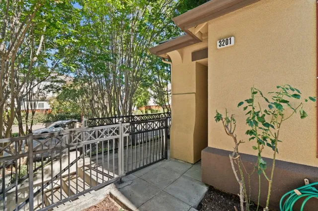 $1,279,000 | 3201 Vineyard Park Way, San Jose, CA 95135