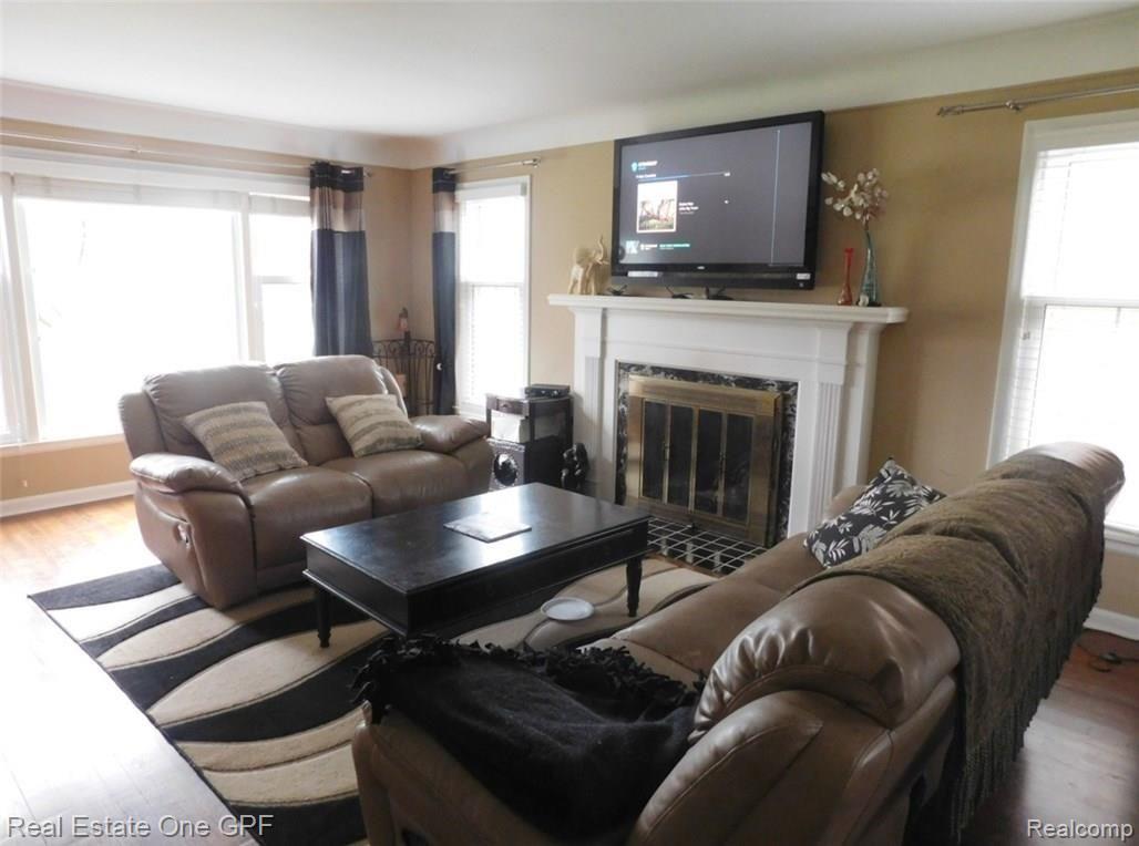 1353 Whittier Road Grosse Pointe, MI 48230 - Photo 21 of 34 20 DSCN1009.JPG