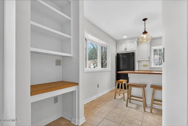 $385,000 | 41 Commonwealth Drive, Bethlehem, NY 12077