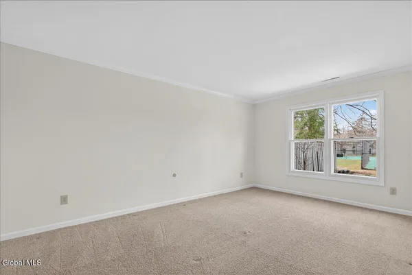 $385,000 | 41 Commonwealth Drive, Bethlehem, NY 12077