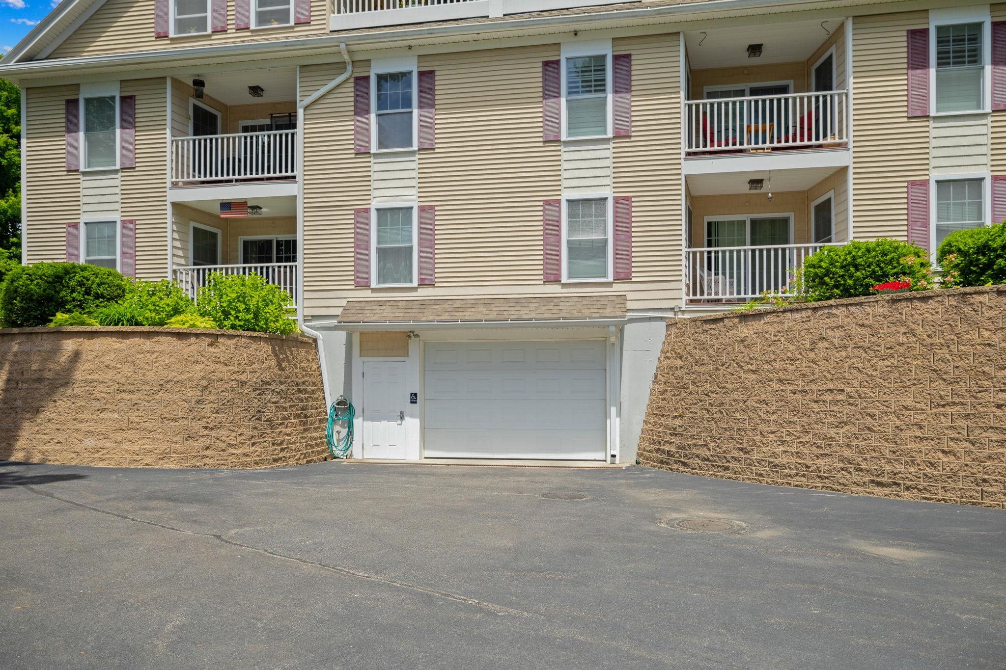 437 Winnacunnet Road, Unit 203 Hampton, NH 03842 - Photo 32 of 40