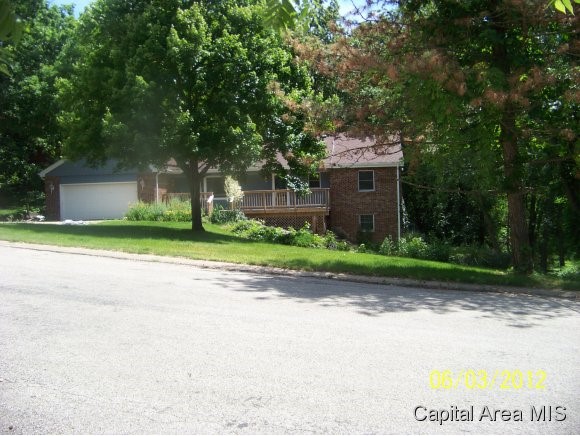 28 Penacook Drive Rochester, IL 62563 - Photo 2 of 24