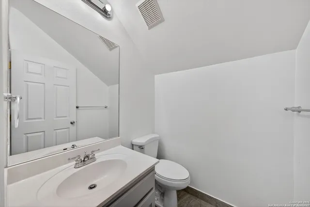 $250,000 | 54 Chapel Hill Circle, Unit 54, San Antonio, TX 78240