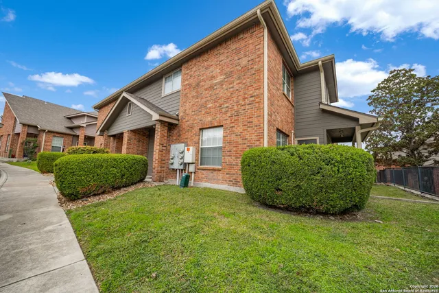 $250,000 | 54 Chapel Hill Circle, Unit 54, San Antonio, TX 78240