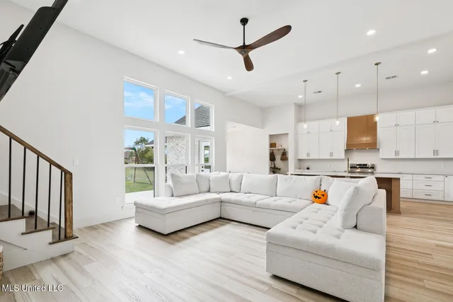 $527,500 | 10 East Lookout Drive, Carriere, MS 39426