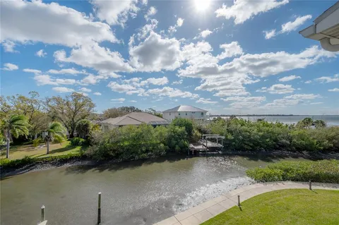 $520,000 | 120 Brent Circle, Oldsmar, FL 34677