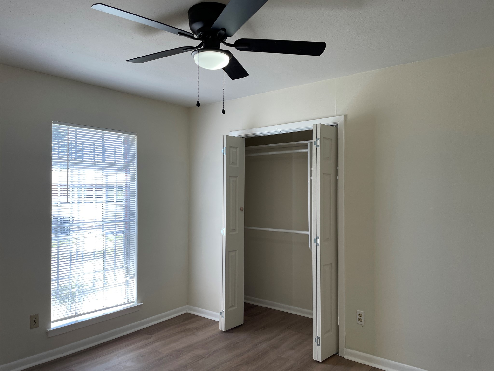 8830 Sharpcrest Street Houston, TX 77036 - Photo 12 of 18