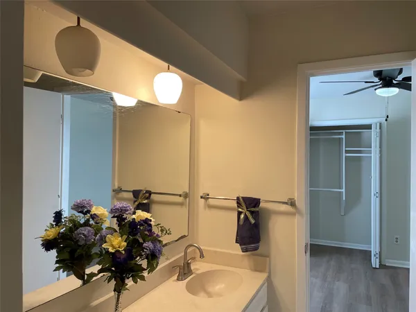 $2,200 | 8830 Sharpcrest Street, Houston, TX 77036