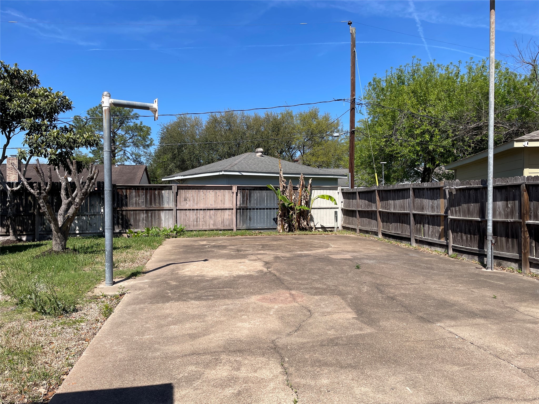 8830 Sharpcrest Street Houston, TX 77036 - Photo 18 of 18