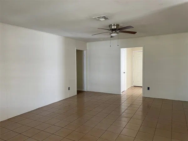 $2,100 | 8830 Sharpcrest Street, Houston, TX 77036