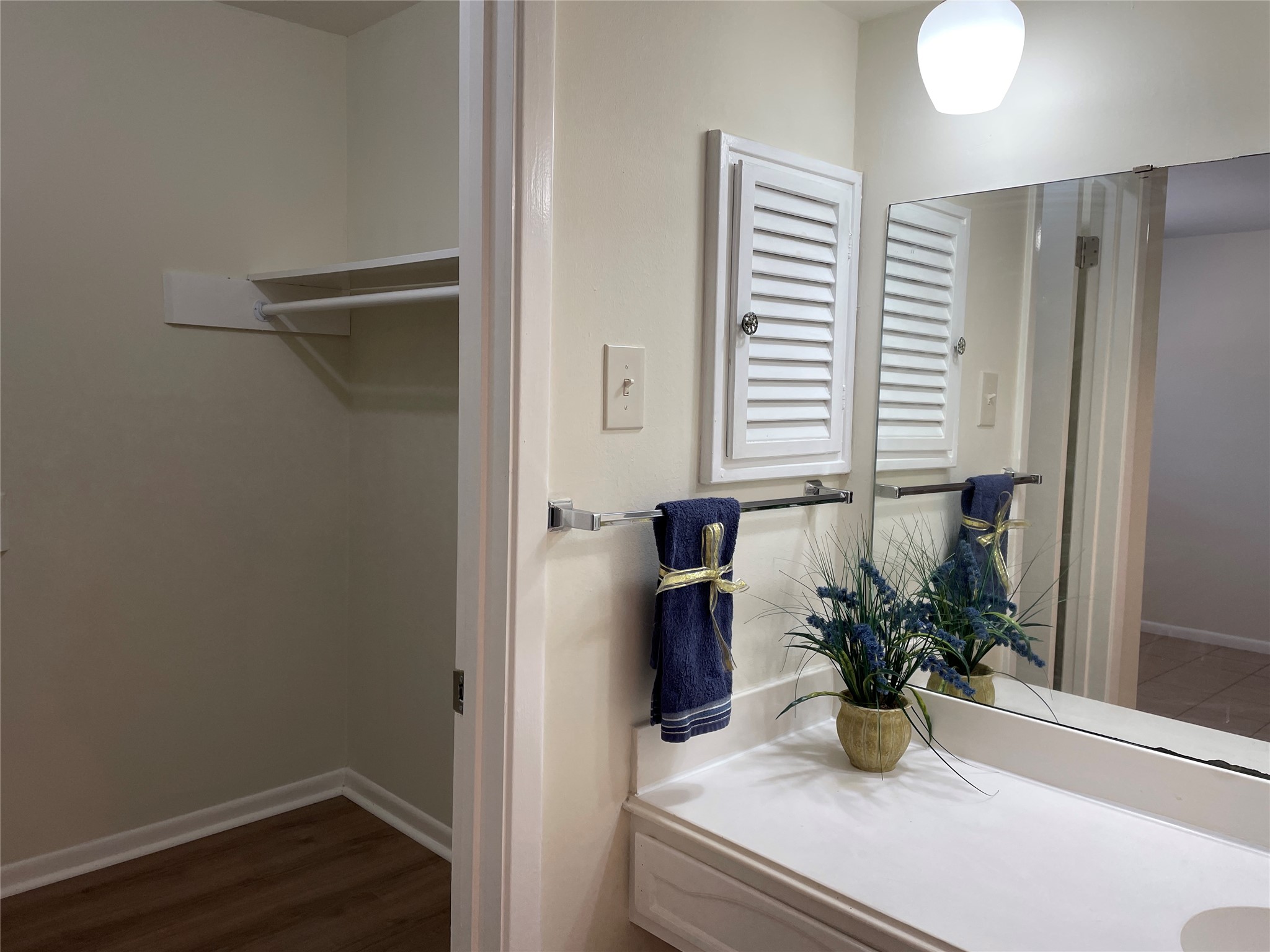 8830 Sharpcrest Street Houston, TX 77036 - Photo 9 of 18