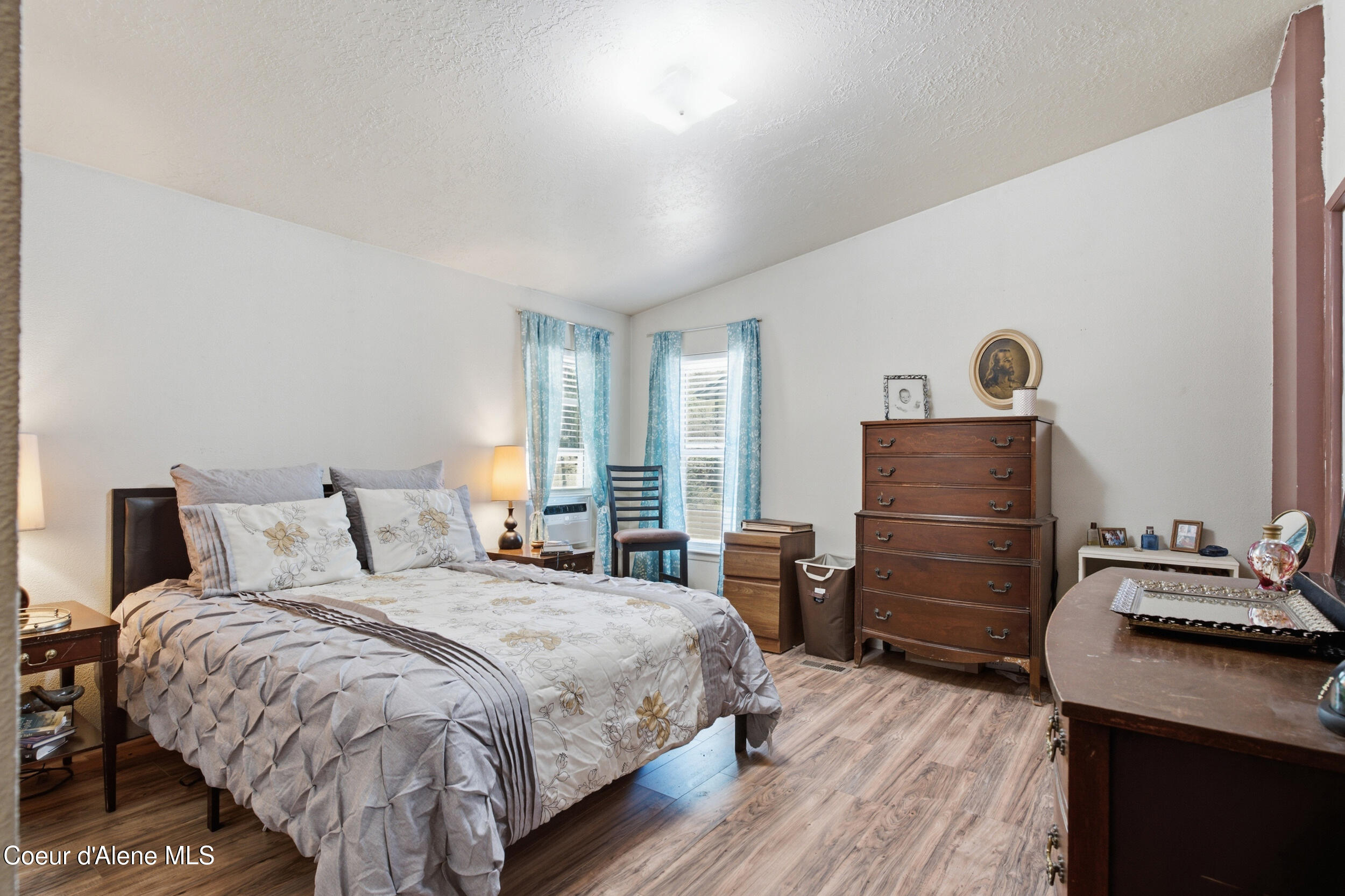 428 South Rena Road Oldtown, ID 83822 - Photo 19 of 53 Primary Bedroom