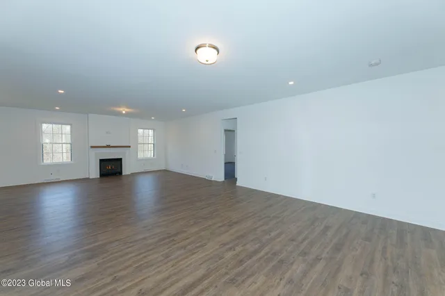 $719,980 | 29 Tamarack Street, Ballston, NY 12019