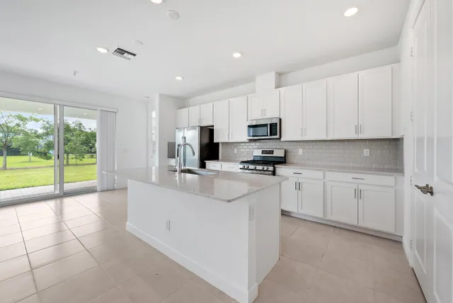 $515,000 | 1320 Wandering Willow Way, Loxahatchee, FL 33470