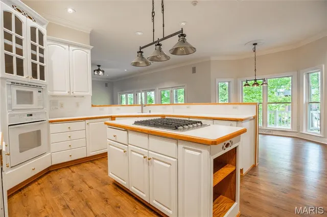 $549,900 | 2548 Stone Ridge Drive, Poplar Bluff, MO 63901