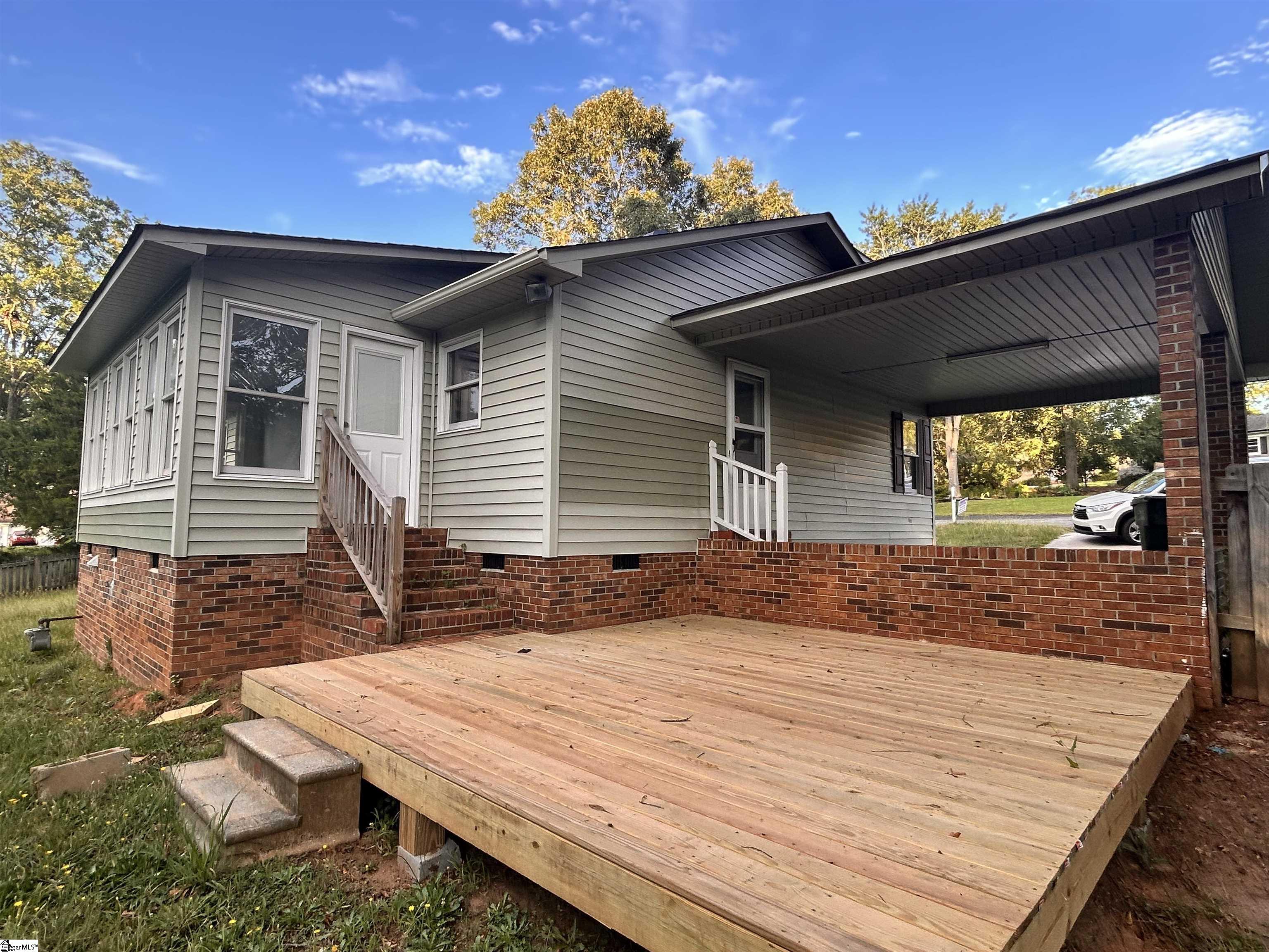 115 Pine Road Laurens, SC 29360 - Photo 2 of 19