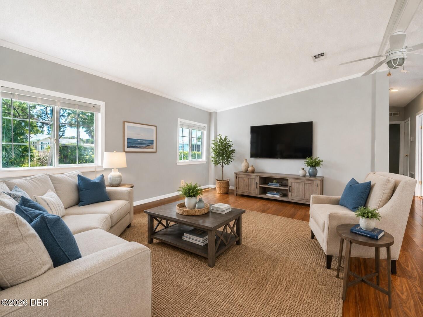 LivingRoom1(4)_StellarMLS