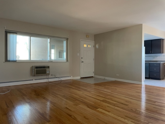 1019 Peterson Avenue, Unit B6 Park Ridge, IL 60068 - Photo 8 of 29