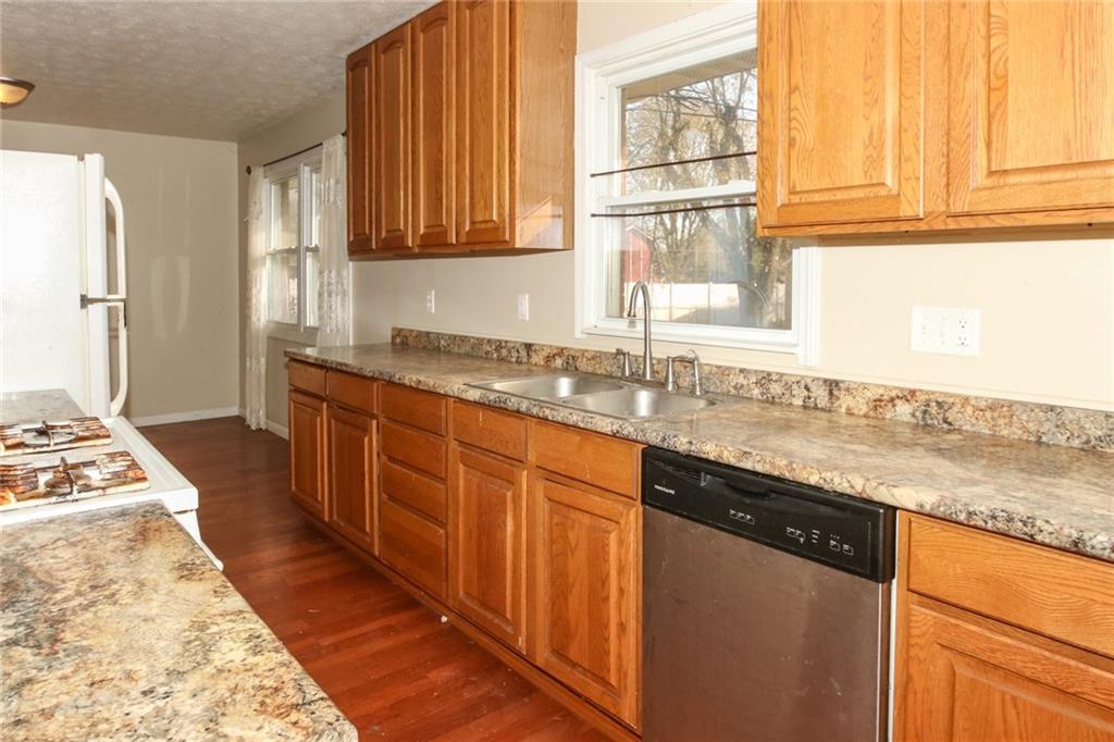 4043 Gambel Road Indianapolis, IN 46221 - Photo 2 of 22 Gallery Image 2