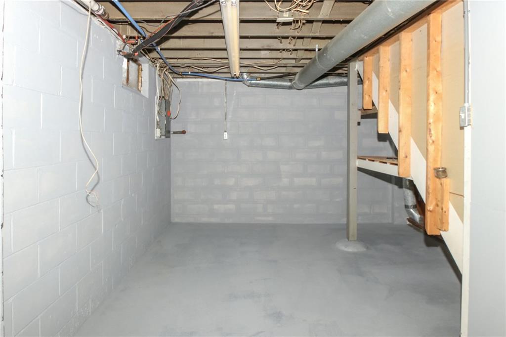 4043 Gambel Road Indianapolis, IN 46221 - Photo 15 of 22 Gallery Image 15