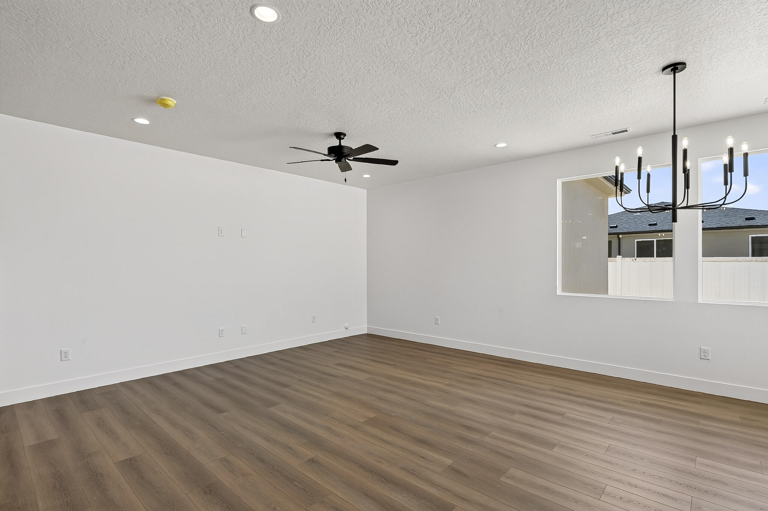 4945 North 970th Street East, Unit 89 Cedar City, UT 84721 - Photo 12 of 40 4945 N 970 E-21
