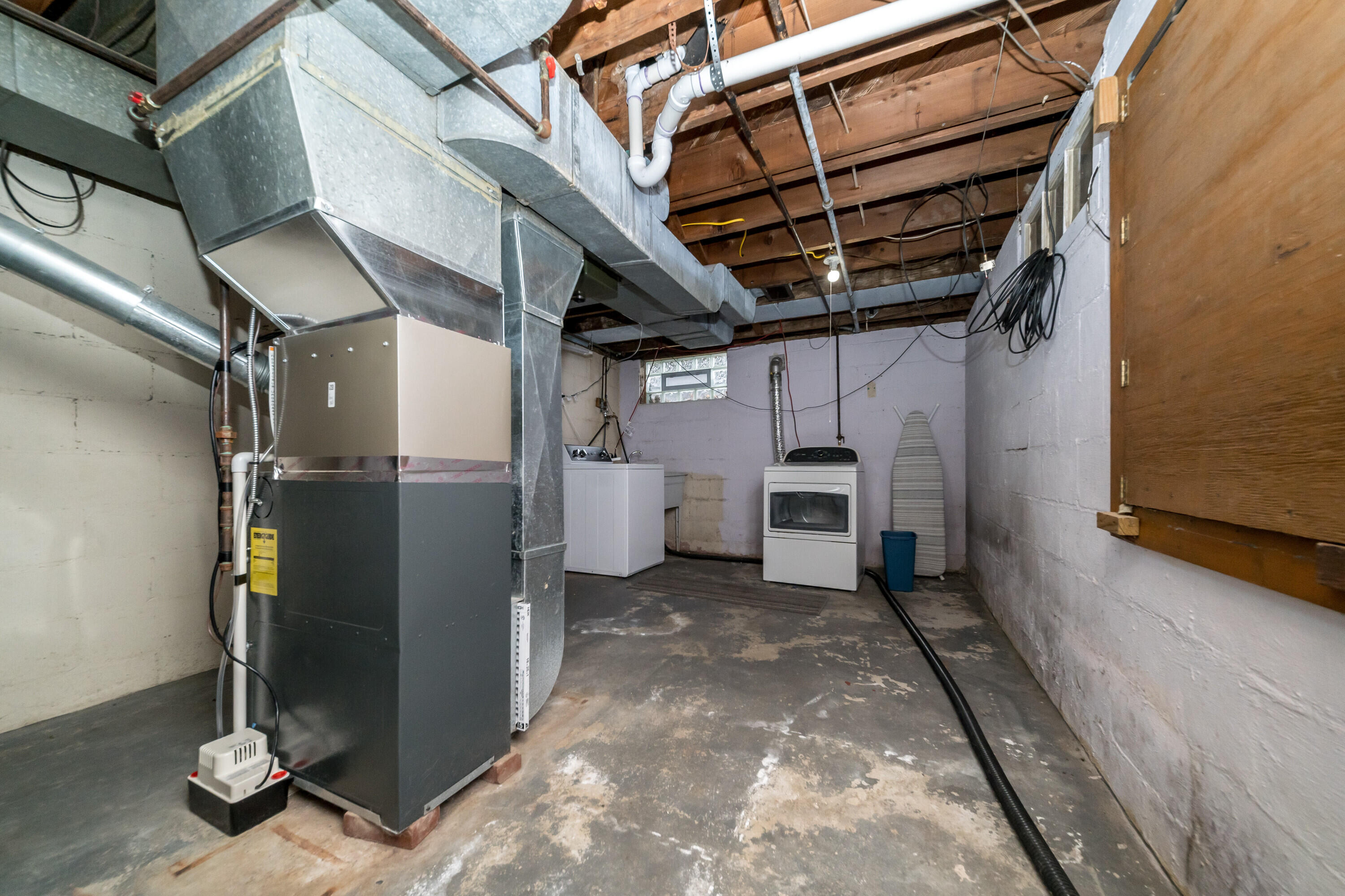 912 West Silver Lake Road Fenton, MI 48430 - Photo 14 of 23 00__1