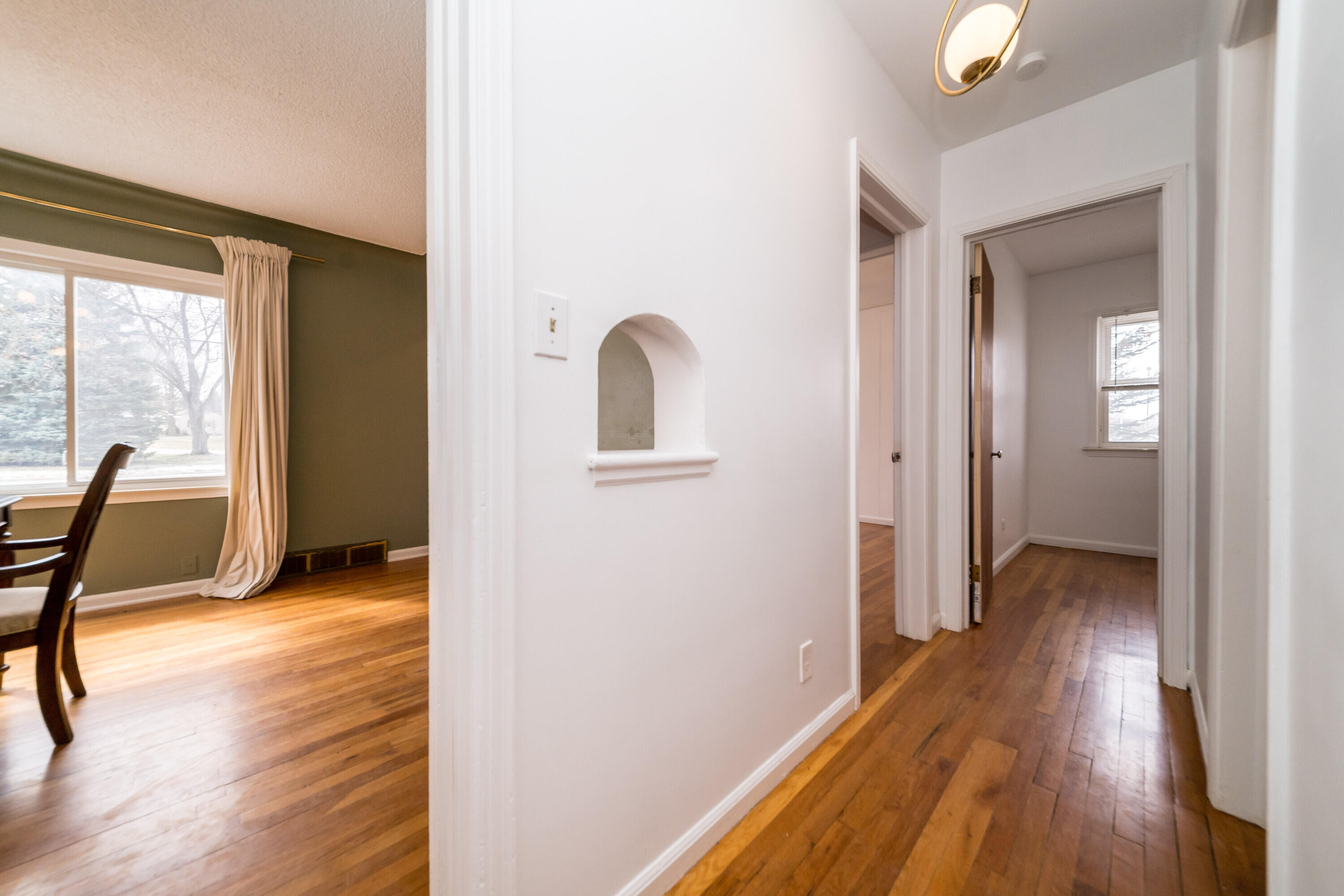 912 West Silver Lake Road Fenton, MI 48430 - Photo 3 of 23 00__12