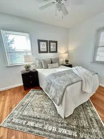 $265,000 | 912 West Silver Lake Road, Fenton, MI 48430