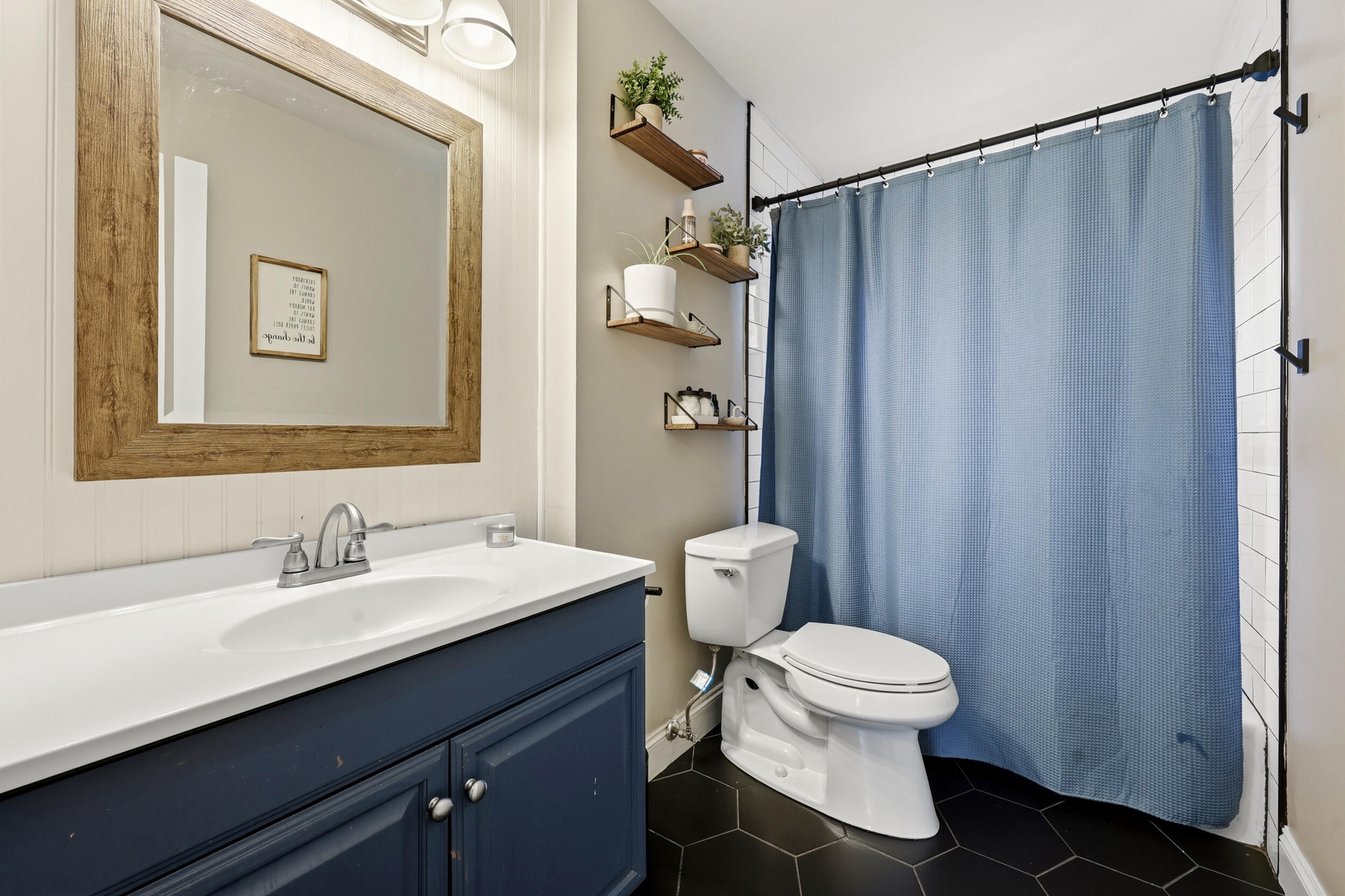 3308 Crown Crest Road Lexington, KY 40517 - Photo 15 of 29 Updated full bath with tile flooring and tile surround tub/shower.