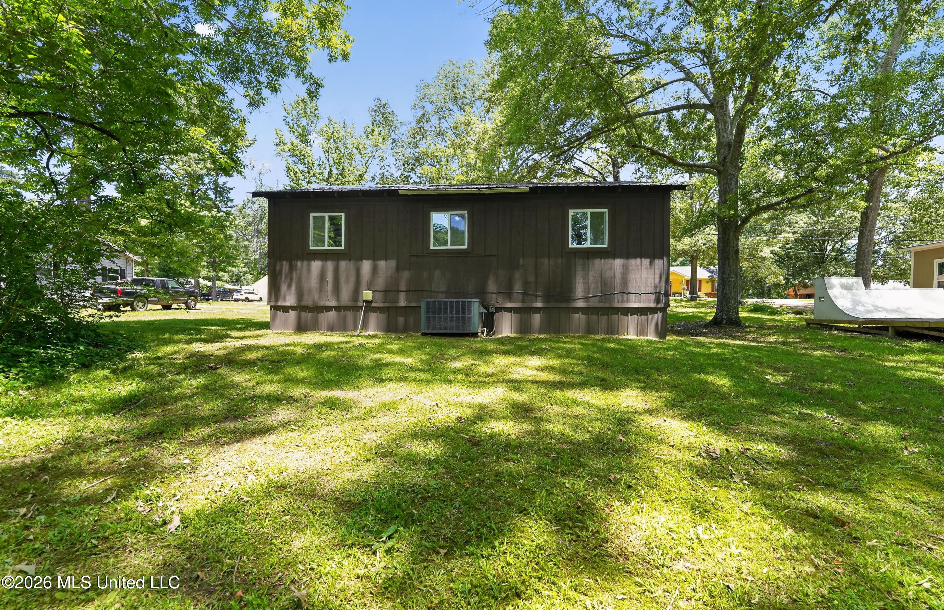 119 Martin Road Brandon, MS 39042 - Photo 5 of 26 05_119_Martin_Rd-Exterior-03-1