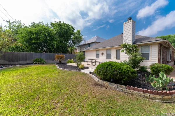 $2,200 | 1719 Pinetum Drive, San Antonio, TX 78213