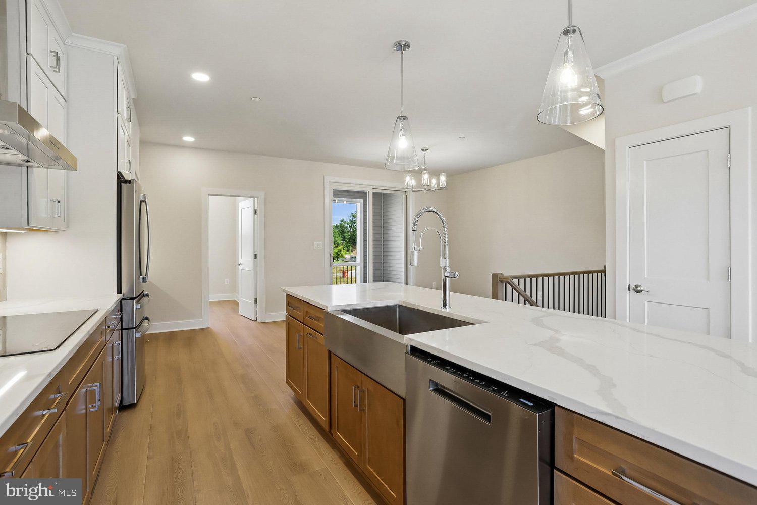 209 Allen Lane Poolesville, MD 20837 - Photo 14 of 74 Chef's Kitchen