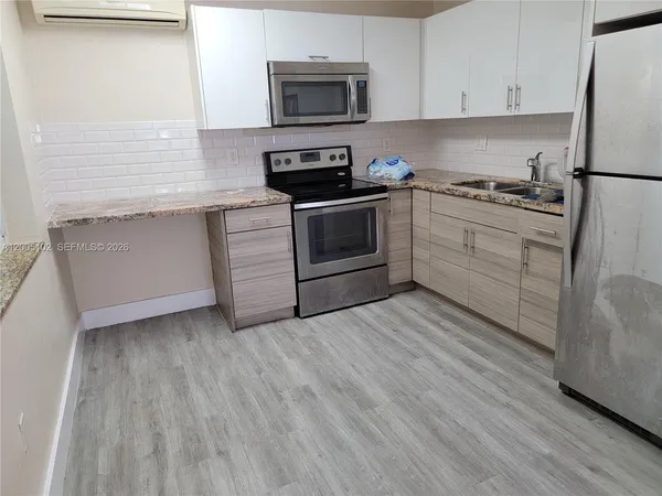 $1,930 | 1736 Southwest 3rd Street, Unit 3, Miami, FL 33135