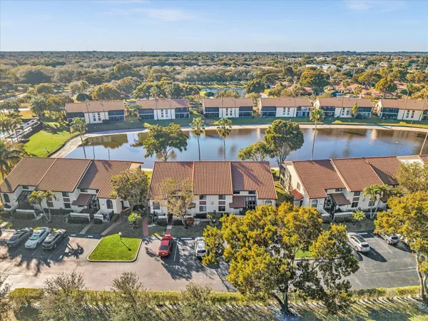 $269,800 | 10215 North Circle Lake Drive, Unit 201, Boynton Beach, FL 33437