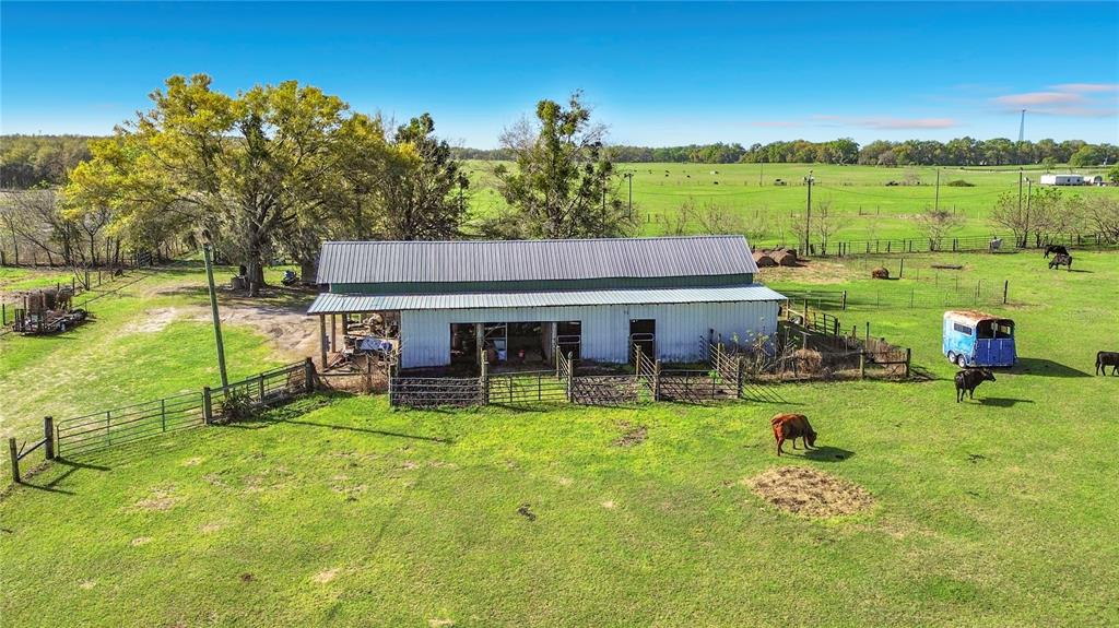 855 Northeast 107th Road Oxford, FL 34484 - Photo 10 of 59