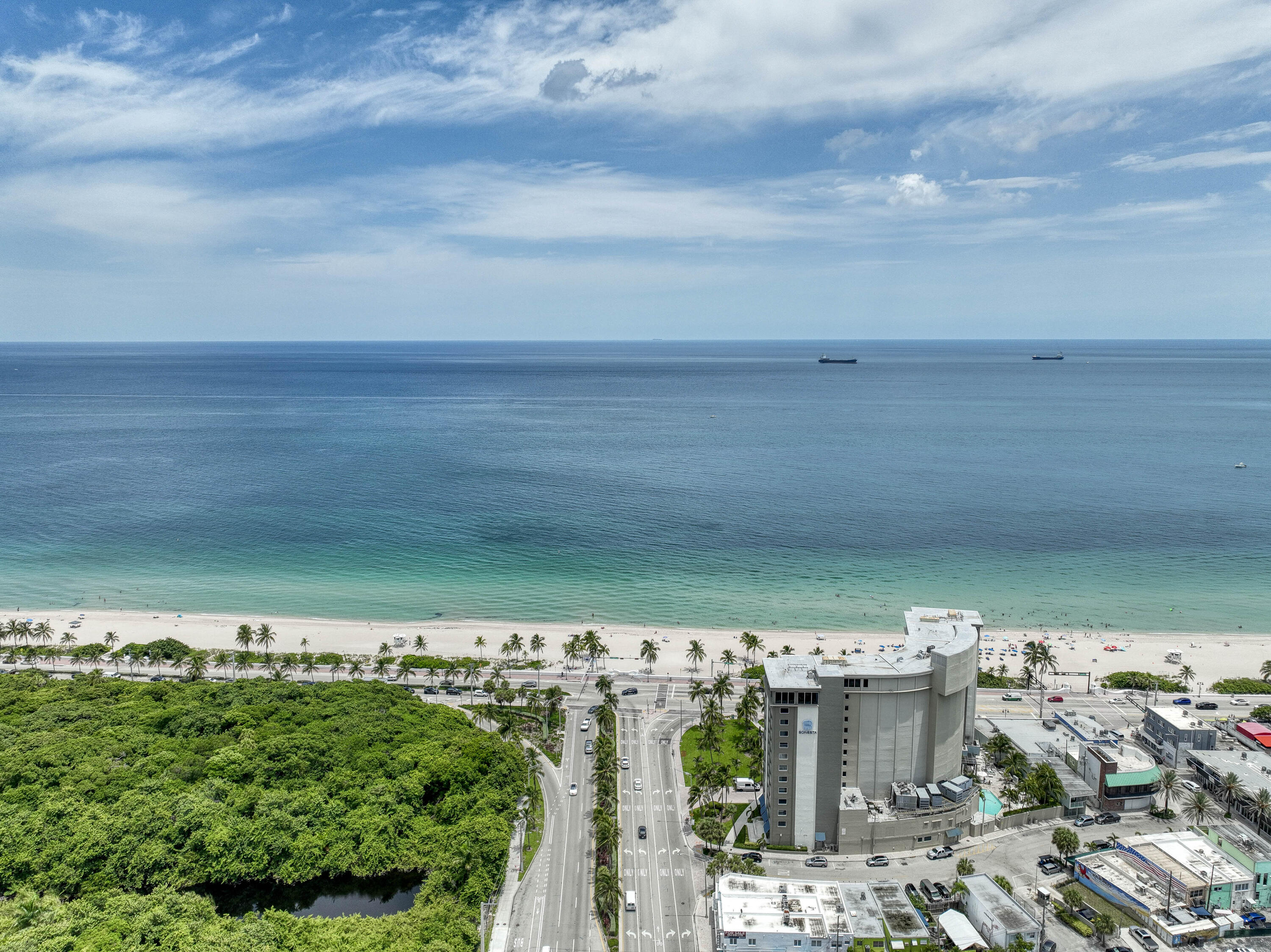 901 North Birch Road, Unit D10 Fort Lauderdale, FL 33304 - Photo 16 of 20 a view of a lake with a city