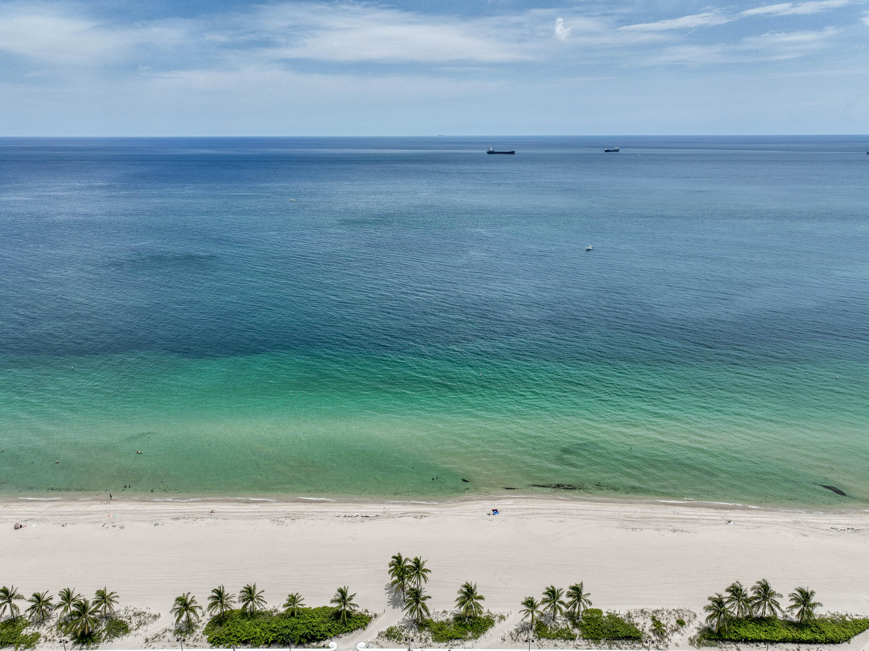 901 North Birch Road, Unit D10 Fort Lauderdale, FL 33304 - Photo 18 of 20 a view of a lake