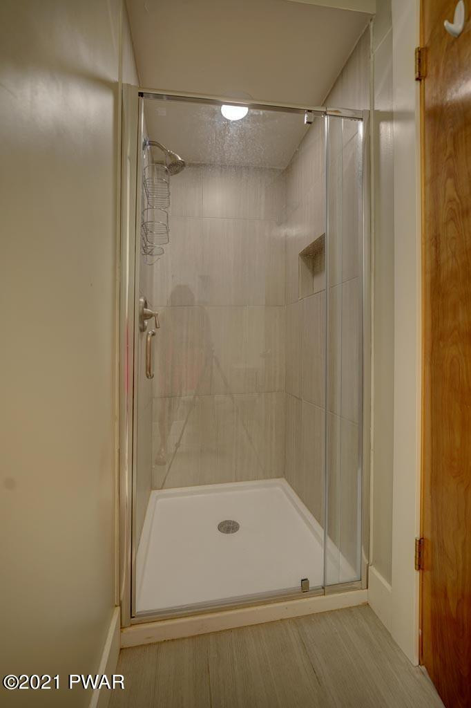 809 South Shore Road Tafton, PA 18464 - Photo 26 of 43 2nd Level Bath (2)