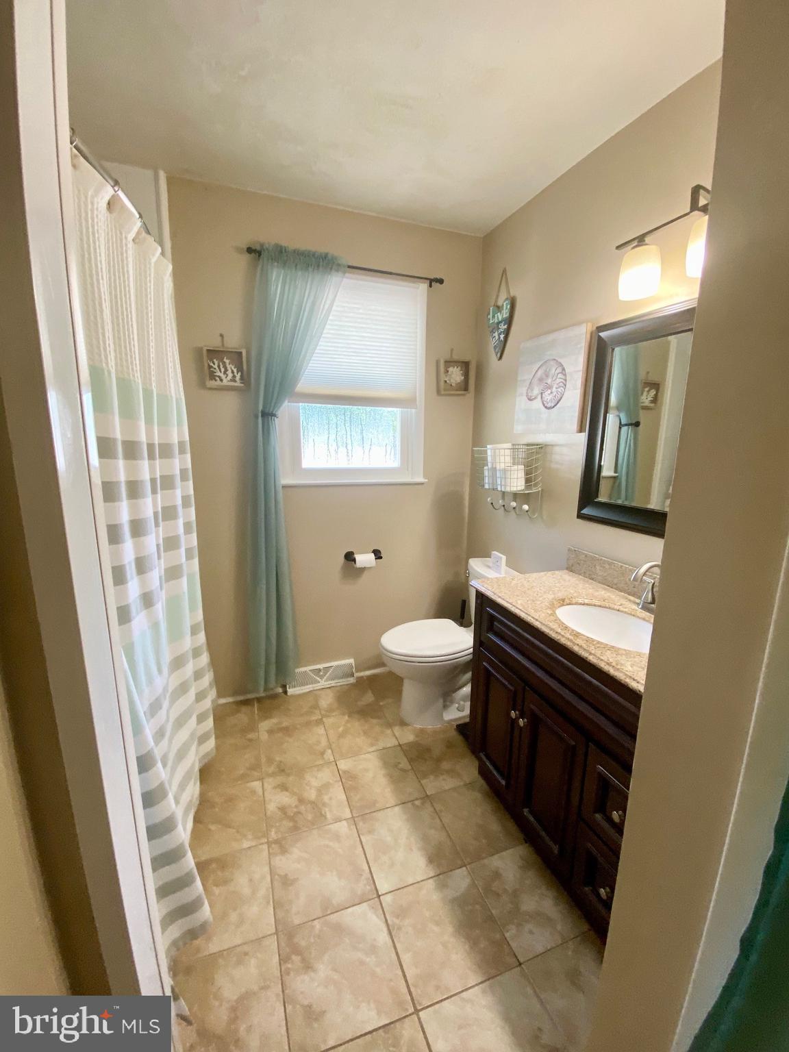 490 Snyder Road Reading, PA 19605 - Photo 14 of 32 Bathroom