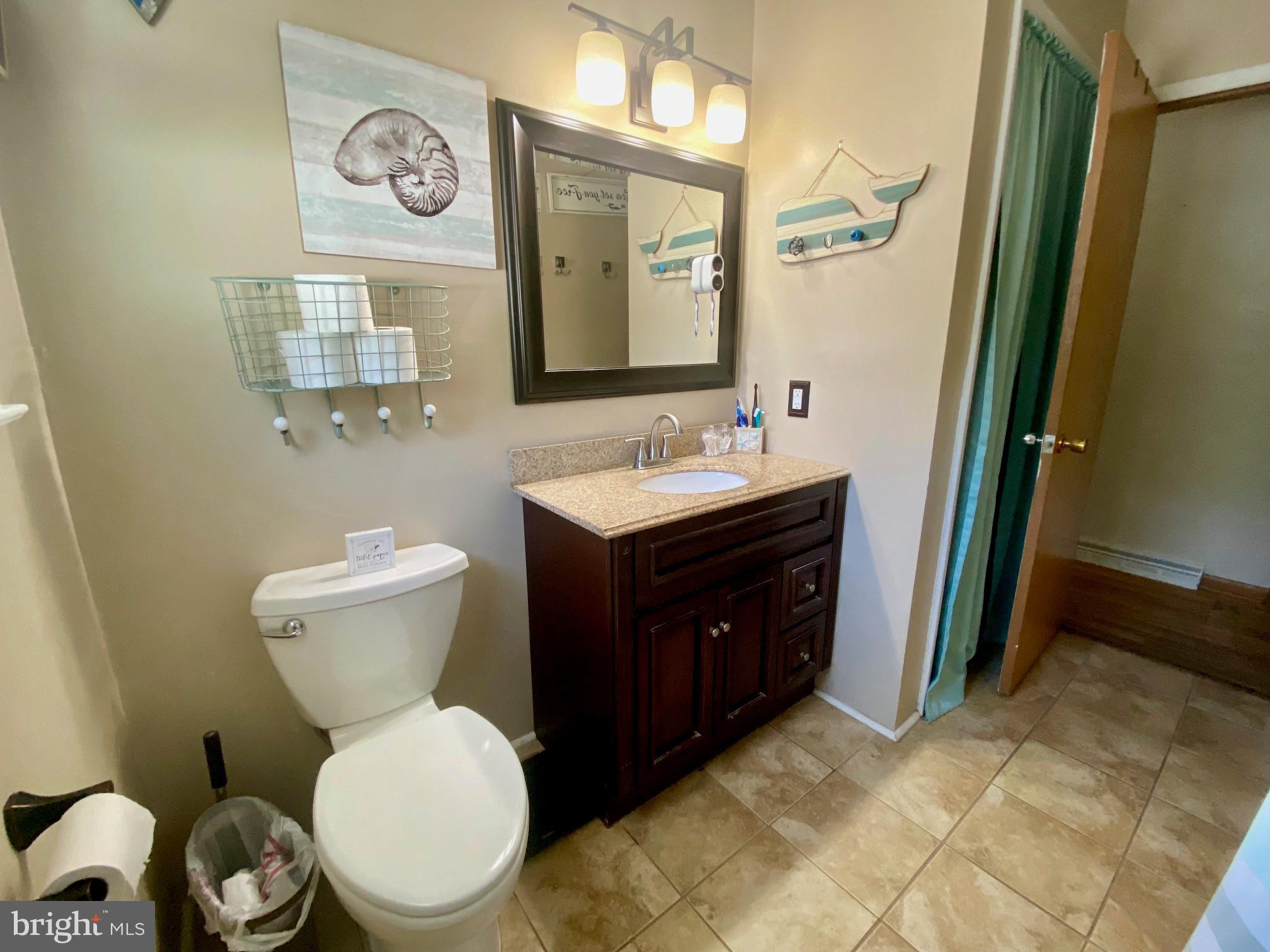 490 Snyder Road Reading, PA 19605 - Photo 15 of 32 Bathroom