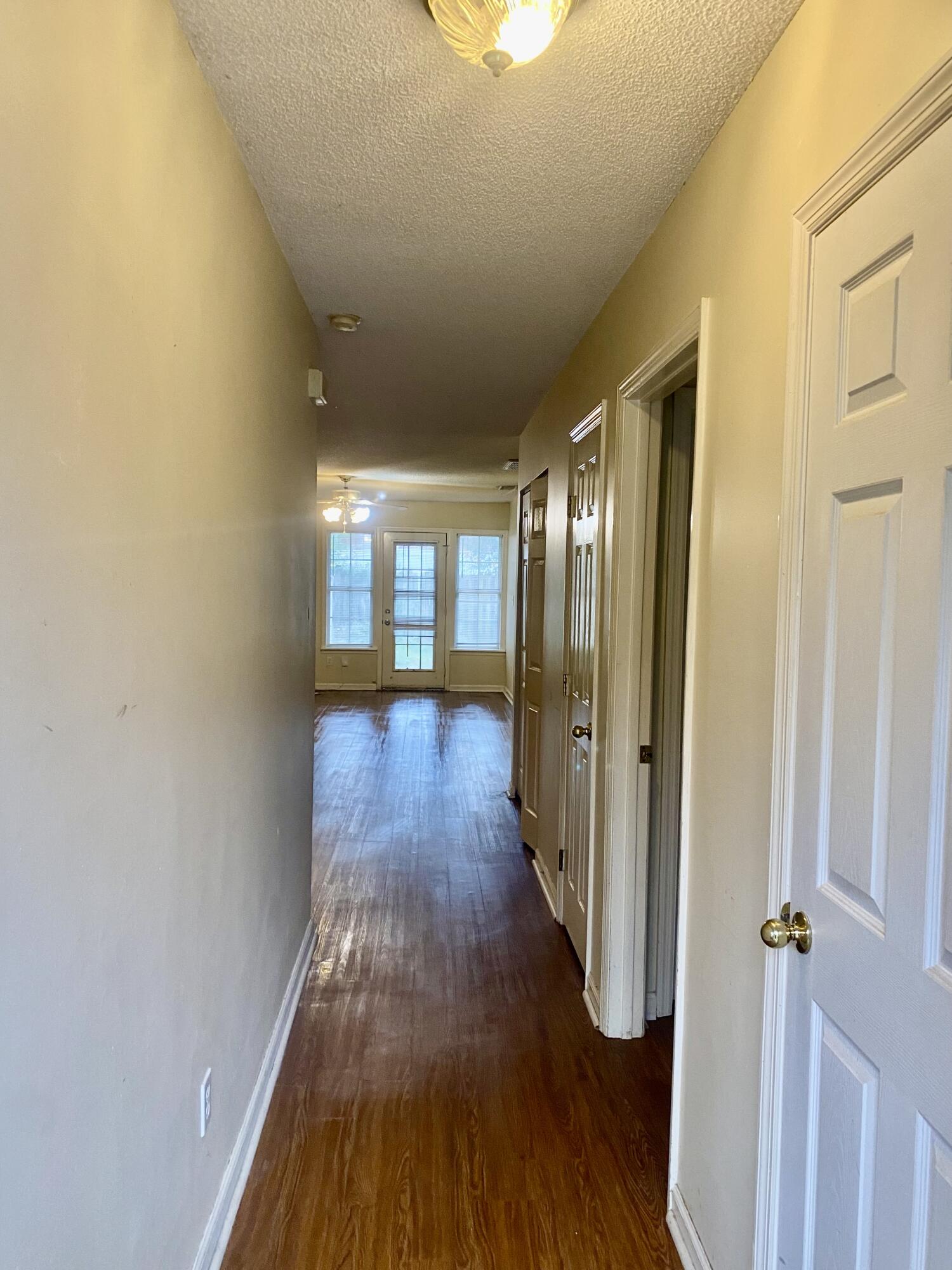 111 Raintree Court Aiken, SC 29803 - Photo 2 of 24 IMG_1297