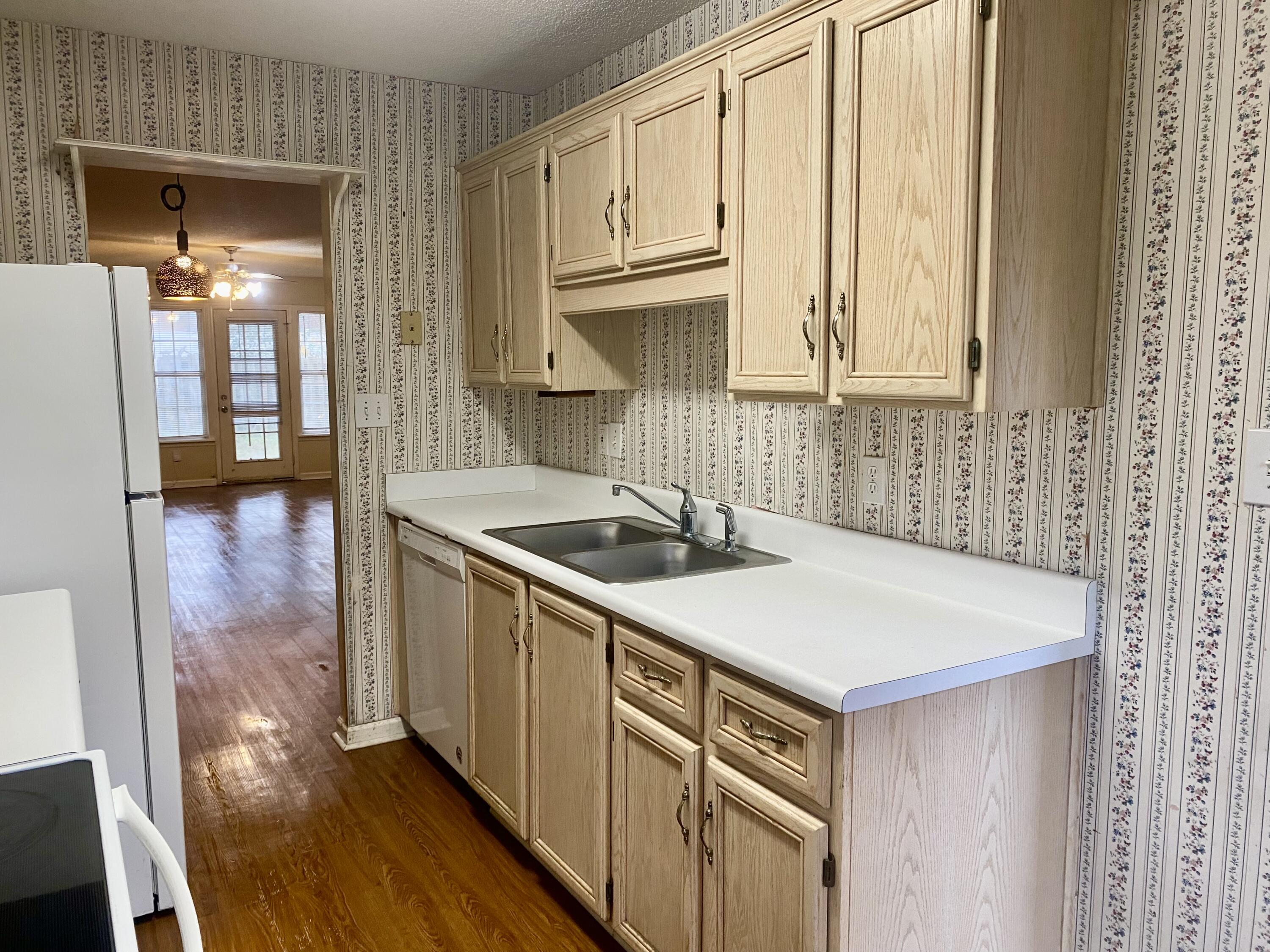 111 Raintree Court Aiken, SC 29803 - Photo 6 of 24 IMG_1306