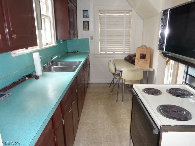 3938 Delmore Road Cleveland Heights, OH 44121 - Photo 5 of 11 Kitchen