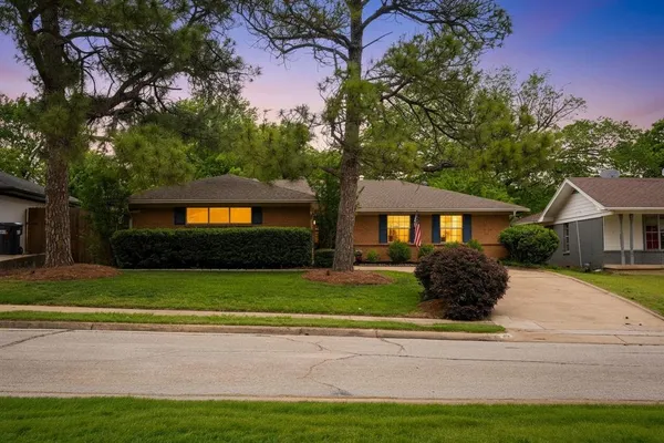 $345,000 | 309 Countryside Drive, Irving, TX 75062