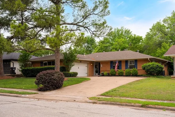 $345,000 | 309 Countryside Drive, Irving, TX 75062