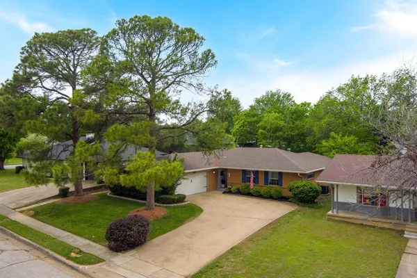 $345,000 | 309 Countryside Drive, Irving, TX 75062