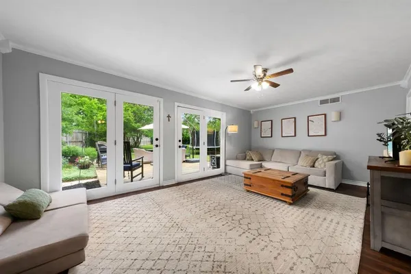 $345,000 | 309 Countryside Drive, Irving, TX 75062