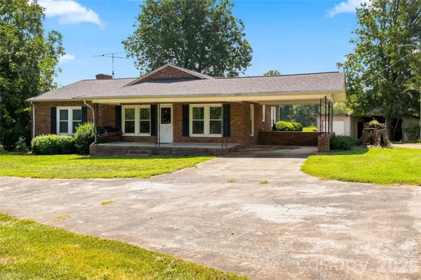 $355,000 | 421 Elam Road, Lawndale, NC 28090