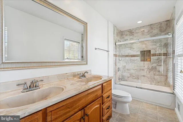 $825,000 | 1551 Brownsville Drive, Herndon, VA 20170