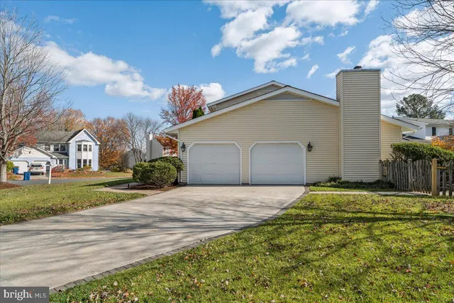 $825,000 | 1551 Brownsville Drive, Herndon, VA 20170